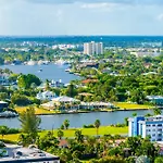 High Floor Luxury 2Br 2Ba, Sleeps 6, Resort Access - Horizon By Homestakes Stays